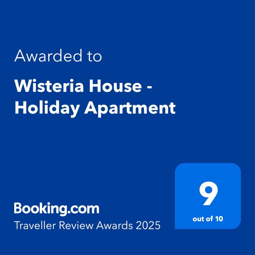 Wisteria House - Holiday Apartment Cadenazzo エクステリア 写真